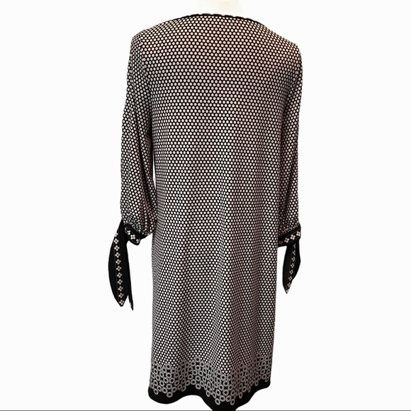 Max Studio Long Sleeved Normcore Dark Academia Chic Caftan Dress Ties At Cuffs - Picture 7 of 11